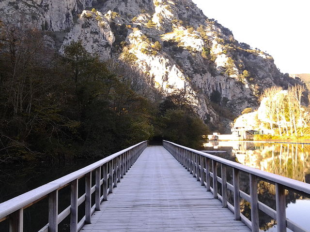 Senda del Oso. Lago de Valdemurio (Asturias)